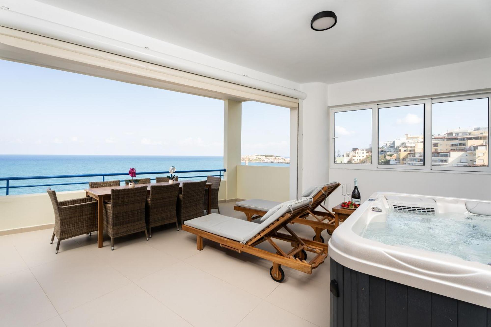 Secret View Apartment, With Private Jacuzzi 罗希姆诺 外观 照片